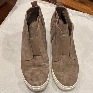 Steve Madden Tan Suede Slip-On Sneakers